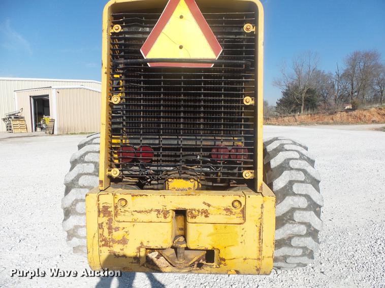 image for item DB7251 1974 John Deere 544B wheel loader