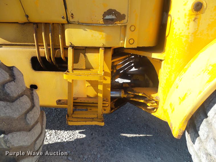 image for item DB7251 1974 John Deere 544B wheel loader