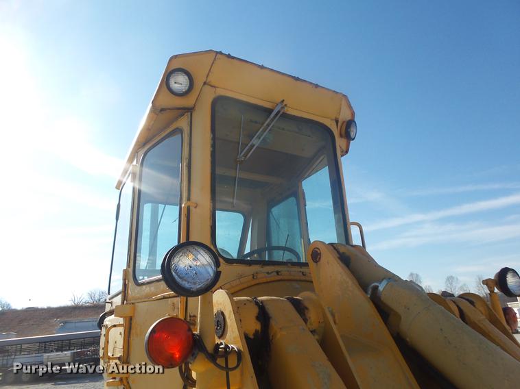 image for item DB7251 1974 John Deere 544B wheel loader