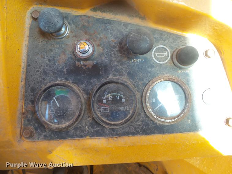 image for item DB7251 1974 John Deere 544B wheel loader