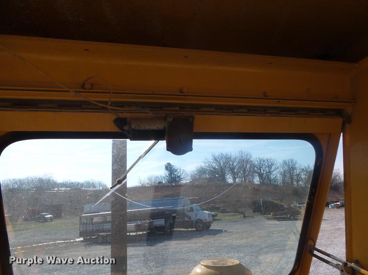 image for item DB7251 1974 John Deere 544B wheel loader