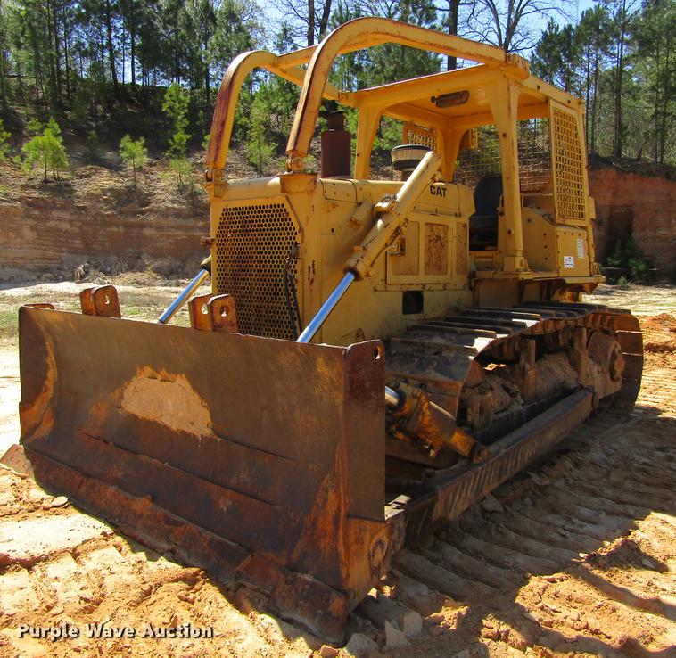 image for item DC0025 1984 Caterpillar D6D dozer