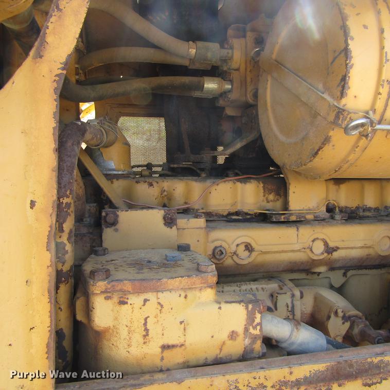 image for item DC0025 1984 Caterpillar D6D dozer