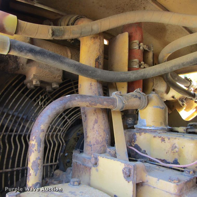 image for item DC0025 1984 Caterpillar D6D dozer