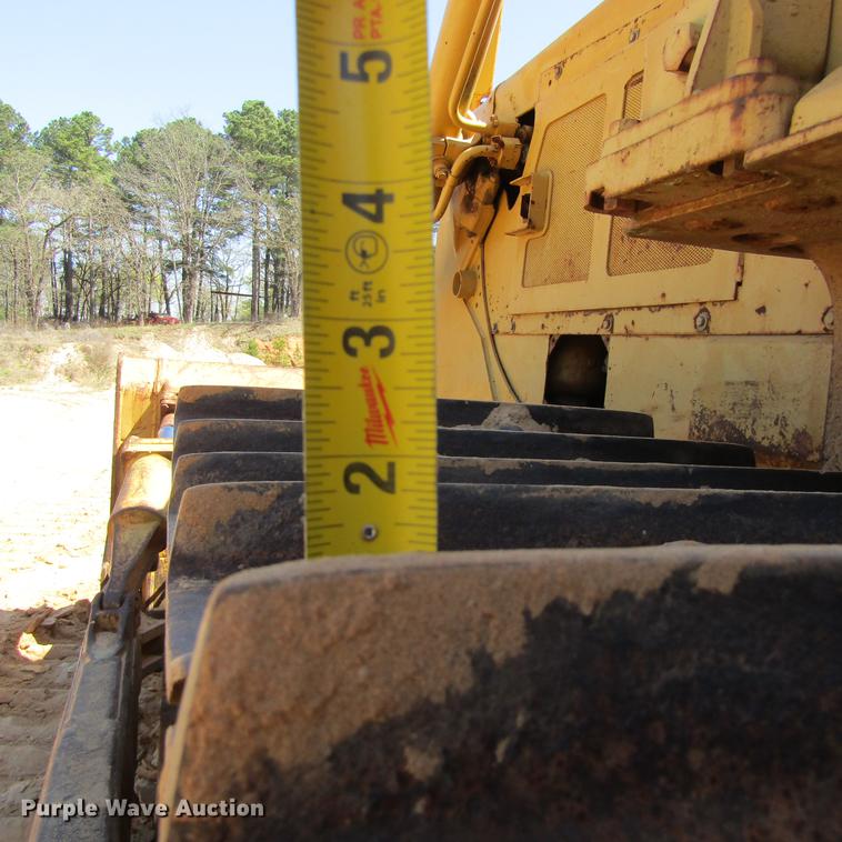 image for item DC0025 1984 Caterpillar D6D dozer