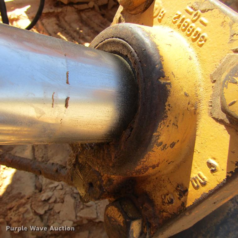 image for item DC0025 1984 Caterpillar D6D dozer