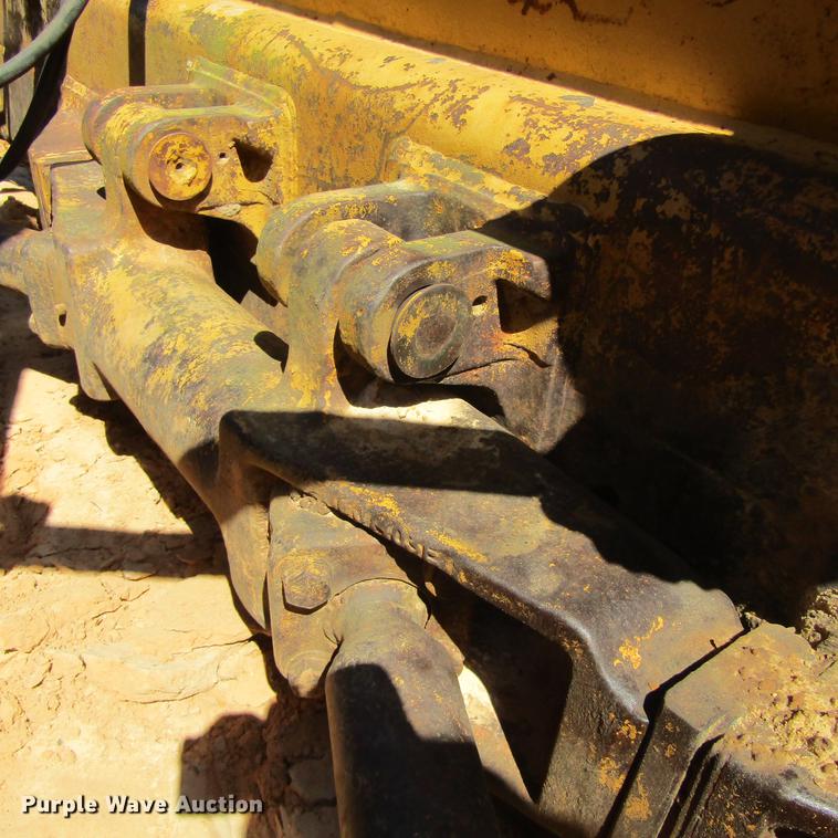 image for item DC0025 1984 Caterpillar D6D dozer