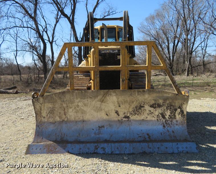 image for item DC0890 2004 Caterpillar D6N XL dozer