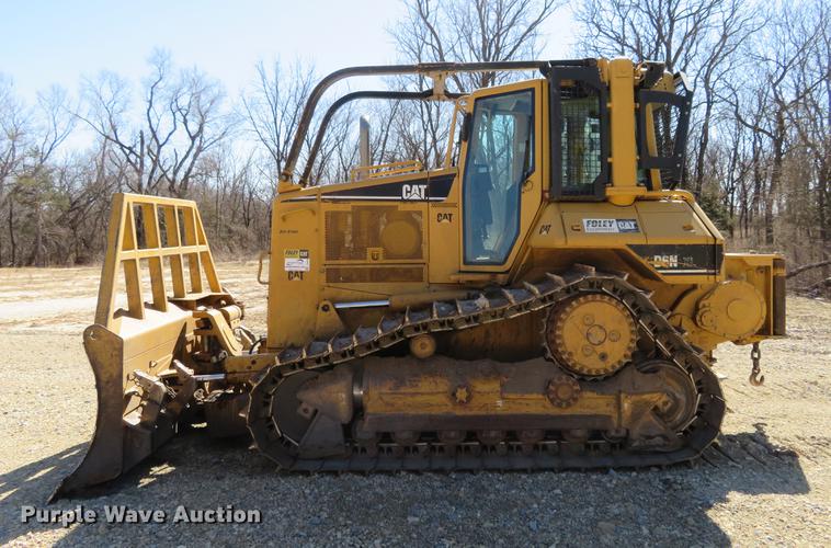 image for item DC0890 2004 Caterpillar D6N XL dozer