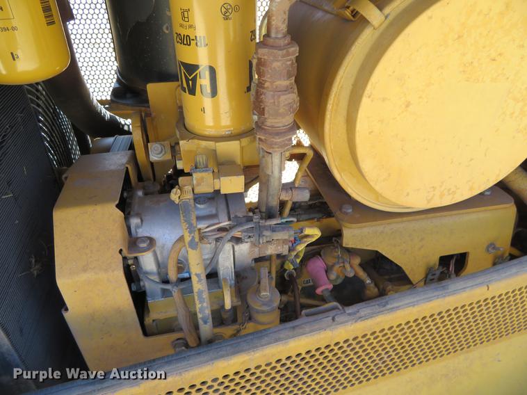 image for item DC0890 2004 Caterpillar D6N XL dozer