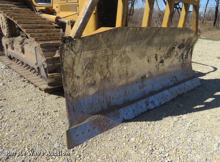 image for item DC0890 2004 Caterpillar D6N XL dozer