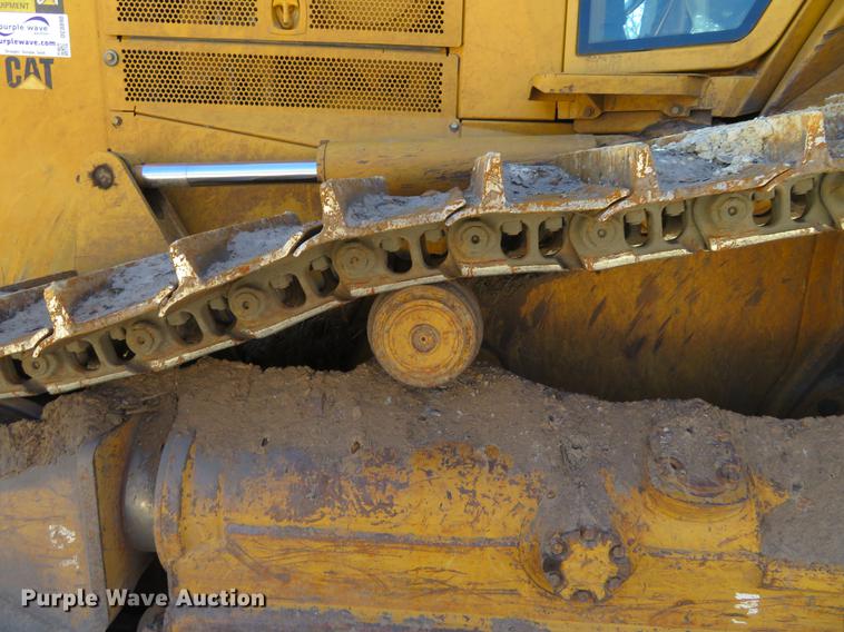 image for item DC0890 2004 Caterpillar D6N XL dozer