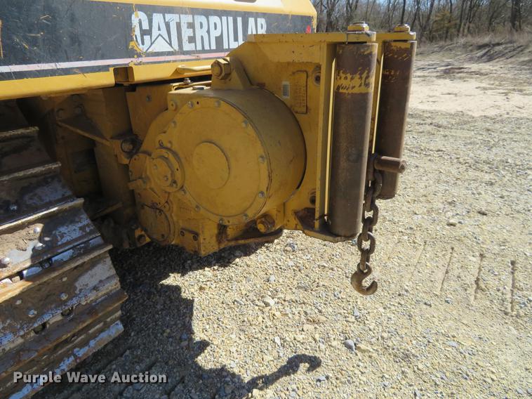 image for item DC0890 2004 Caterpillar D6N XL dozer