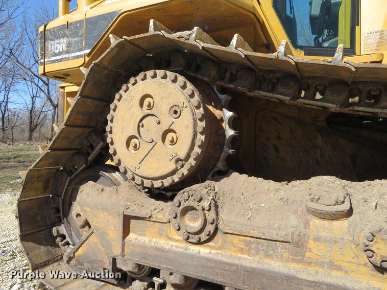 image for item DC0890 2004 Caterpillar D6N XL dozer