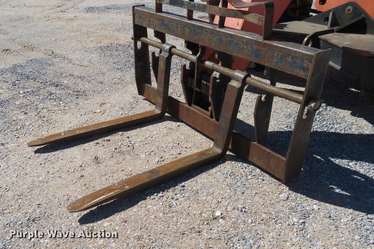 image for item DC0905 Sky Trak 10054 telehandler