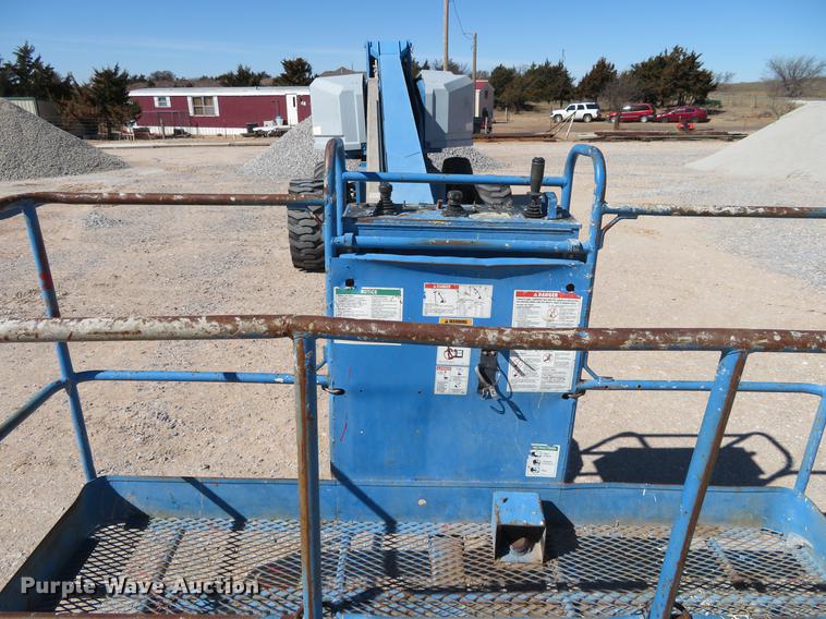 image for item DC0906 1996 Genie S60 boom lift