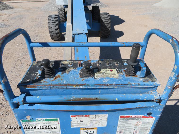image for item DC0906 1996 Genie S60 boom lift