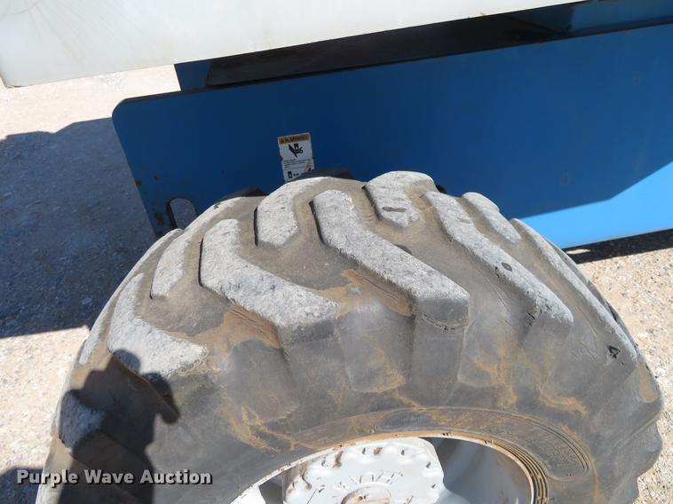 image for item DC0906 1996 Genie S60 boom lift