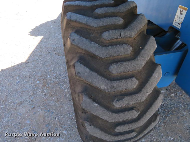 image for item DC0906 1996 Genie S60 boom lift