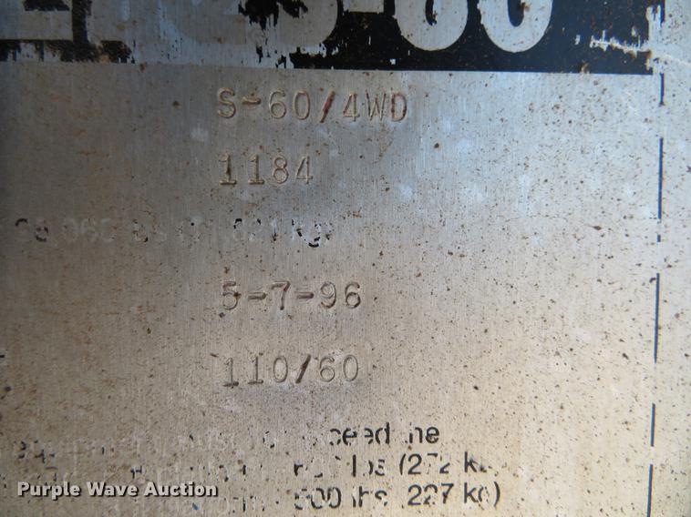 image for item DC0906 1996 Genie S60 boom lift