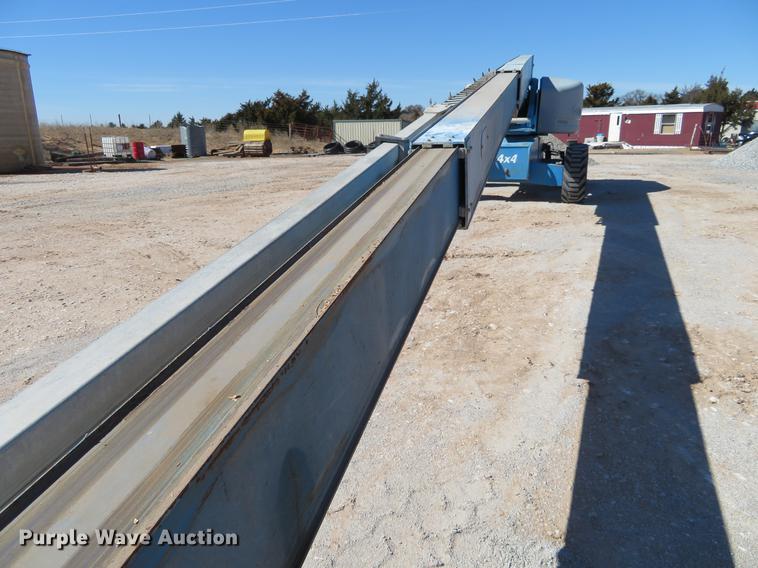 image for item DC0906 1996 Genie S60 boom lift