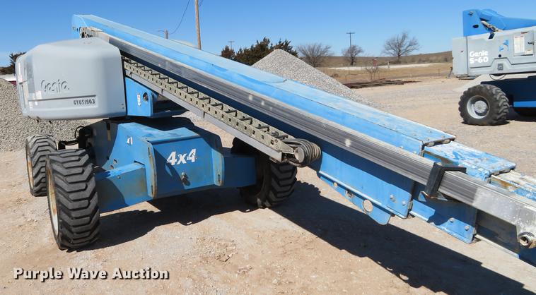 image for item DC0908 2005 Genie S60 boom lift