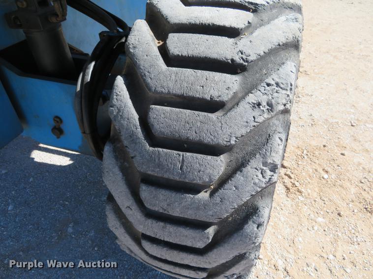 image for item DC0908 2005 Genie S60 boom lift