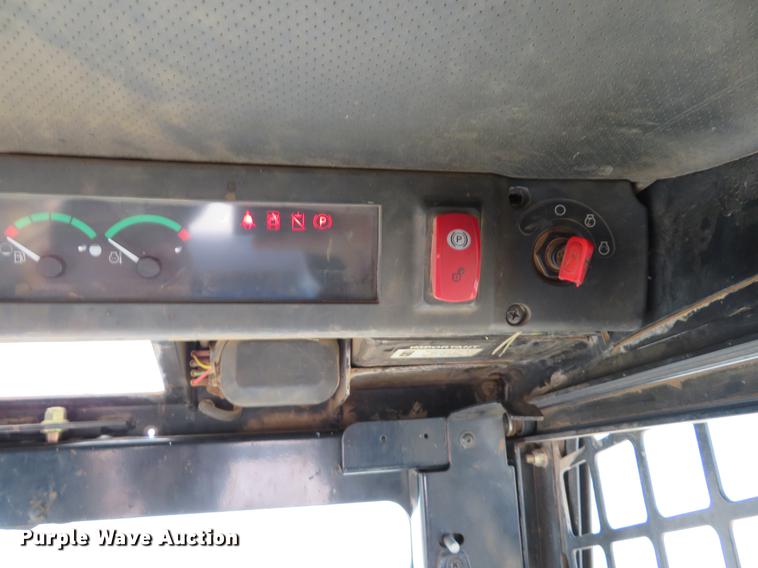 image for item DC0911 2008 John Deere CT332 skid steer