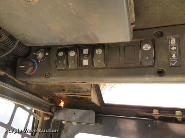 image for item DC0911 2008 John Deere CT332 skid steer