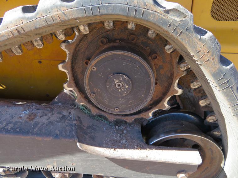 image for item DC0911 2008 John Deere CT332 skid steer