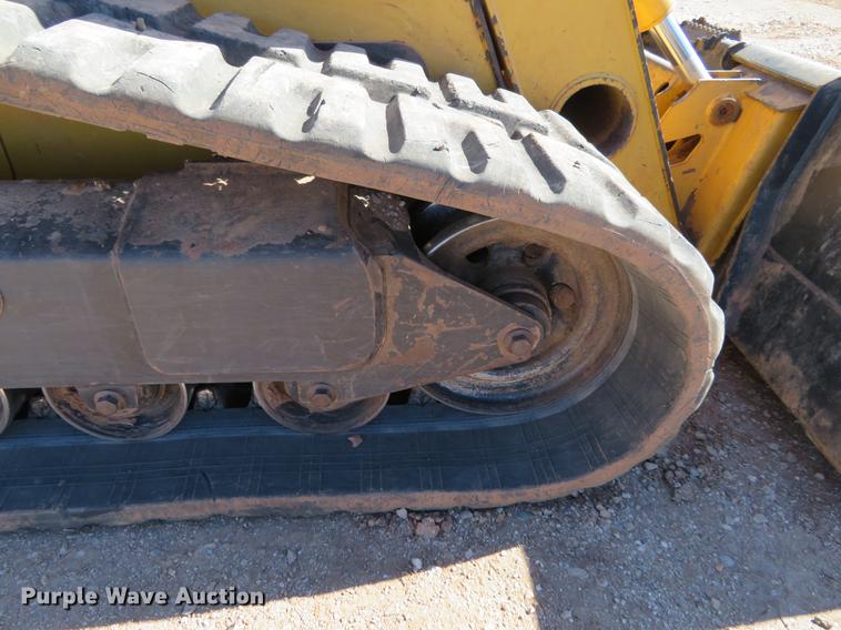 image for item DC0911 2008 John Deere CT332 skid steer