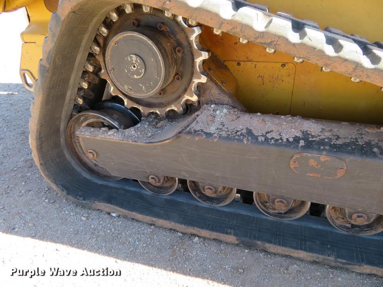 image for item DC0911 2008 John Deere CT332 skid steer