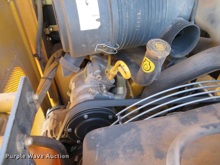 image for item DC0911 2008 John Deere CT332 skid steer