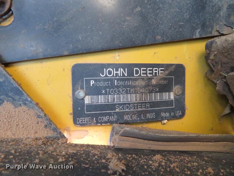 image for item DC0911 2008 John Deere CT332 skid steer