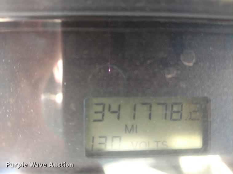 image for item DC0933 2006 Freightliner Columbia semi truck