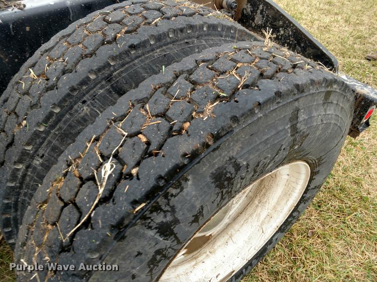 image for item DC0952 1995 International 9400 Eagle semi truck