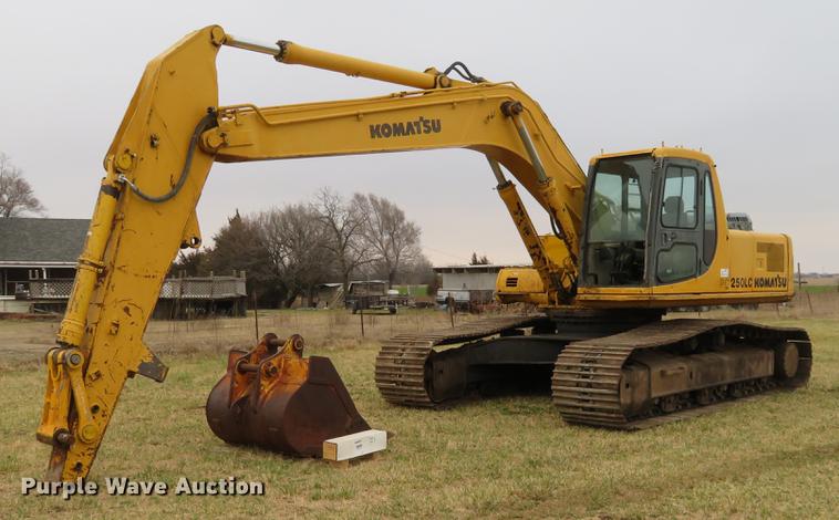 image for item DC0956 Komatsu PC250LC excavator