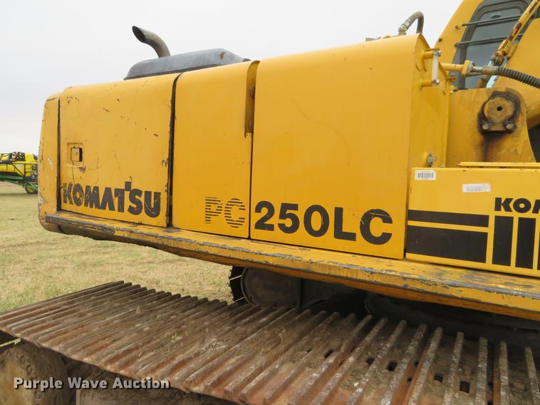 image for item DC0956 Komatsu PC250LC excavator