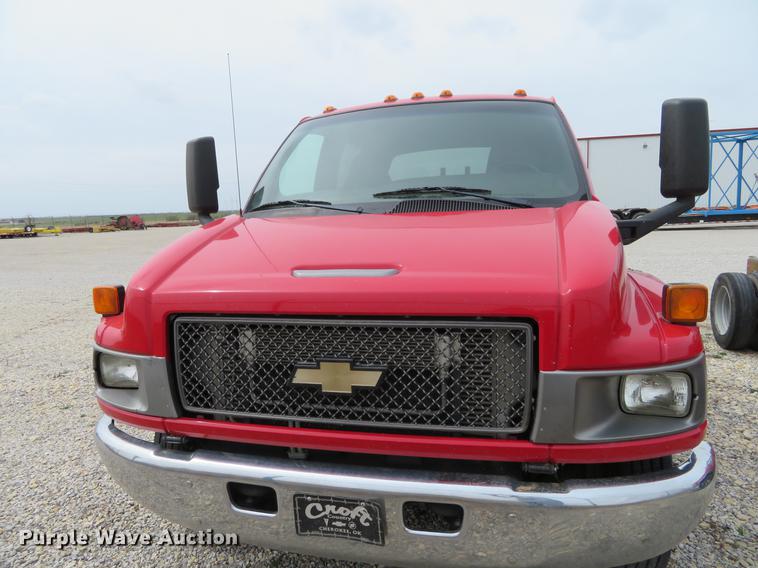 image for item DC0990 2008 Chevrolet C4500 Crew Cab truck chassis