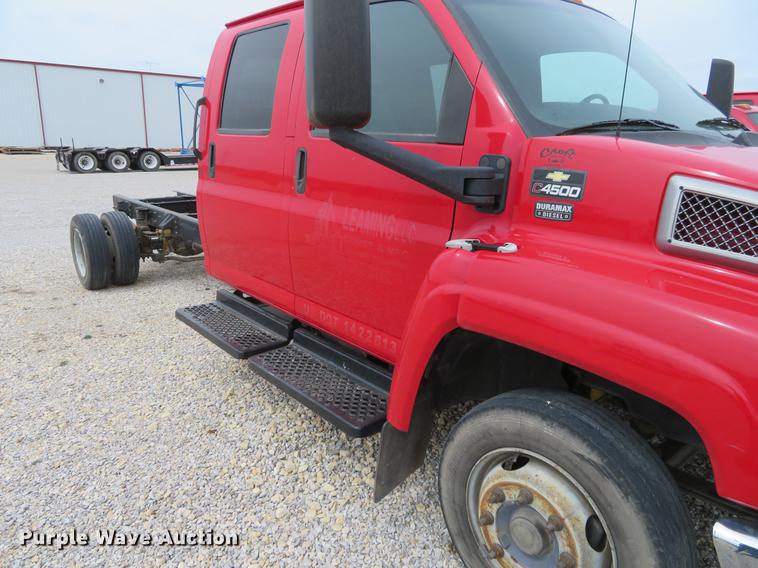 image for item DC0990 2008 Chevrolet C4500 Crew Cab truck chassis