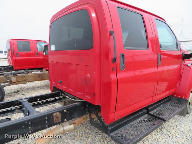 image for item DC0990 2008 Chevrolet C4500 Crew Cab truck chassis