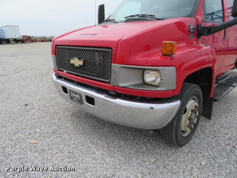 image for item DC0991 2008 Chevrolet C4500 Crew Cab truck chassis