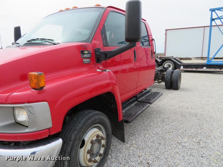 image for item DC0991 2008 Chevrolet C4500 Crew Cab truck chassis