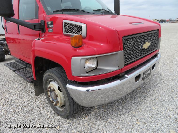image for item DC0991 2008 Chevrolet C4500 Crew Cab truck chassis