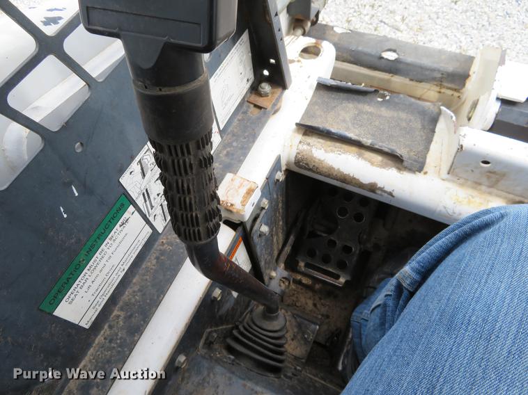 image for item DC0992 1998 Bobcat 863 skid steer