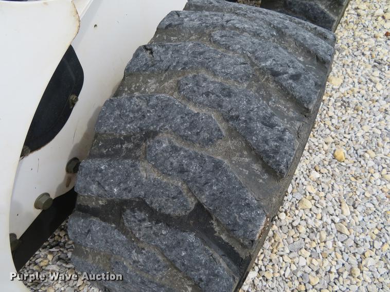 image for item DC0992 1998 Bobcat 863 skid steer