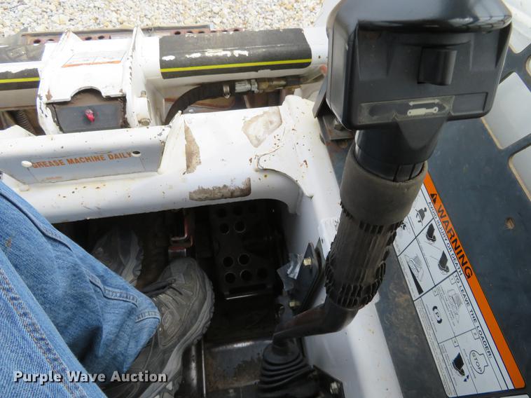 image for item DC0993 1998 Bobcat 763 skid steer