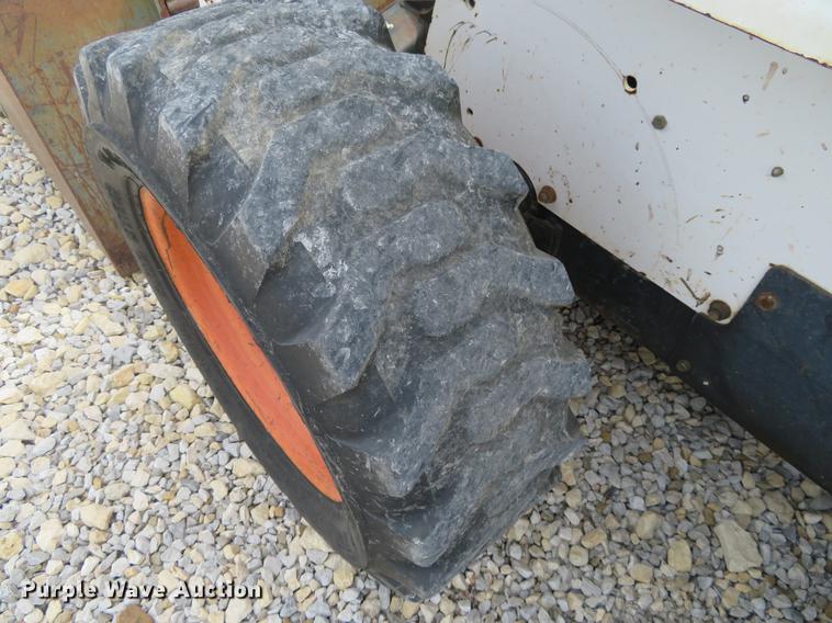 image for item DC0993 1998 Bobcat 763 skid steer