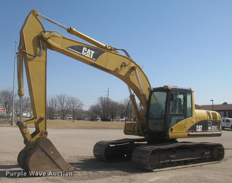 image for item DC2336 2001 Caterpillar 320CL excavator