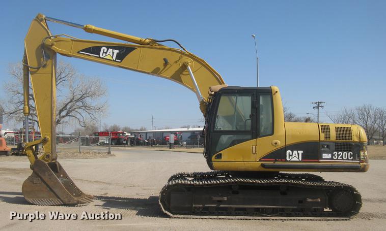 image for item DC2336 2001 Caterpillar 320CL excavator